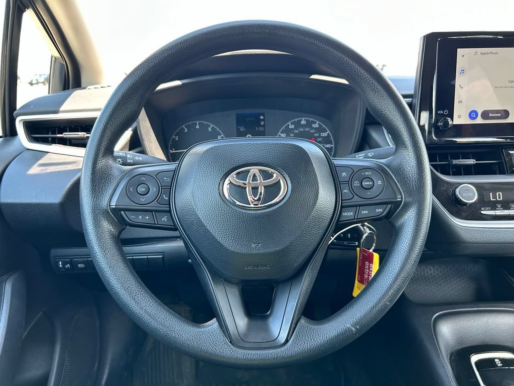 Used 2025 Toyota Corolla LE FWD image 21