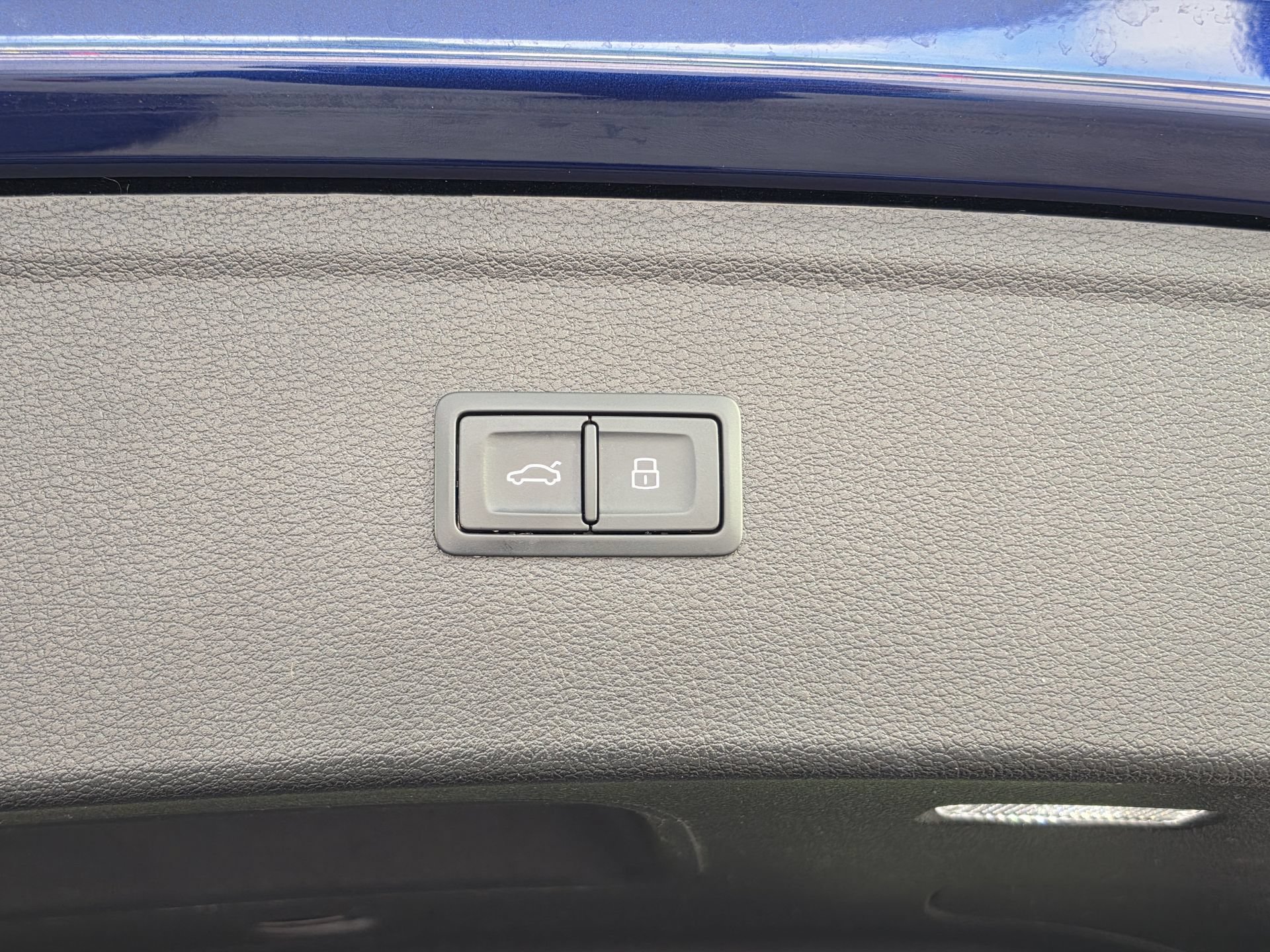 Used 2024 Audi Q5 Premium w/ Convenience Package AWD/4WD image 14