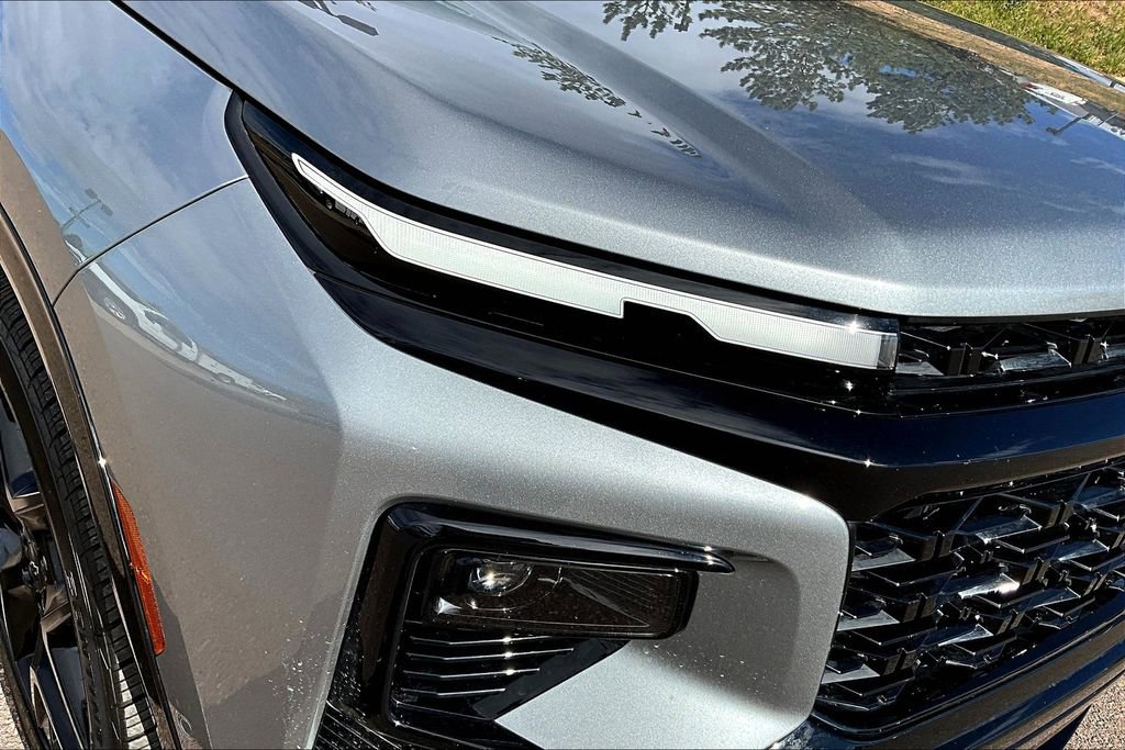 Used 2024 Chevrolet Traverse RS w/ LPO, Floor Liner Package image 32