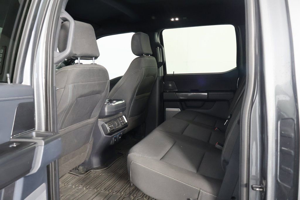 Used 2022 Ford F150 XLT w/ Equipment Group 302A High image 11
