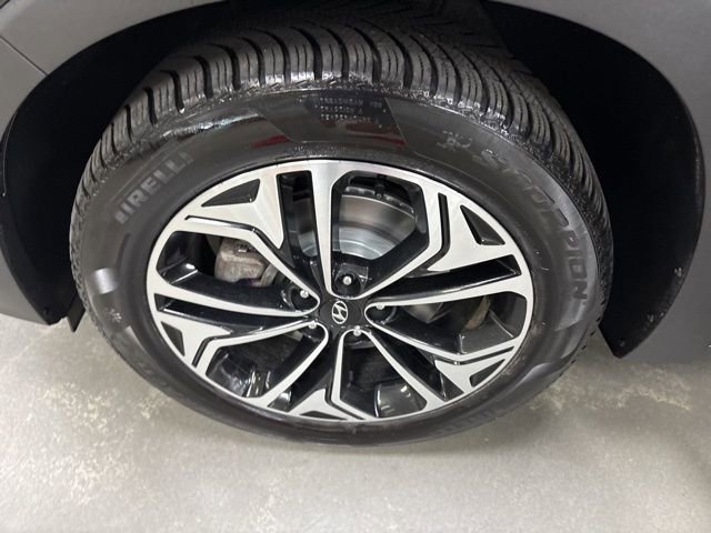 Used 2020 Hyundai Santa Fe Limited AWD/4WD image 31