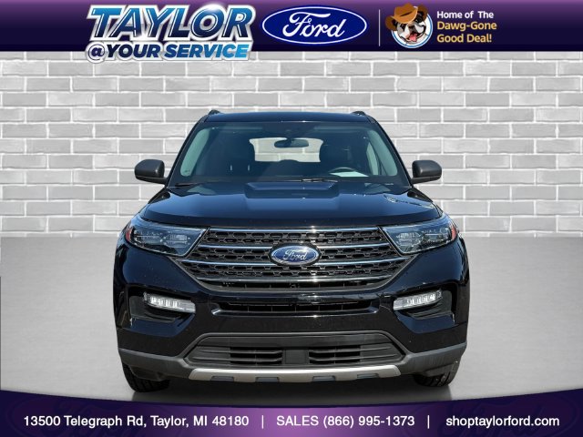 Certified 2023 Ford Explorer XLT w/ Equipment Group 202A AWD/4WD image 2
