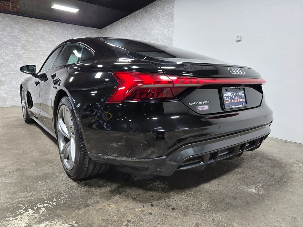 Used 2022 Audi e-tron GT Premium Plus image 40