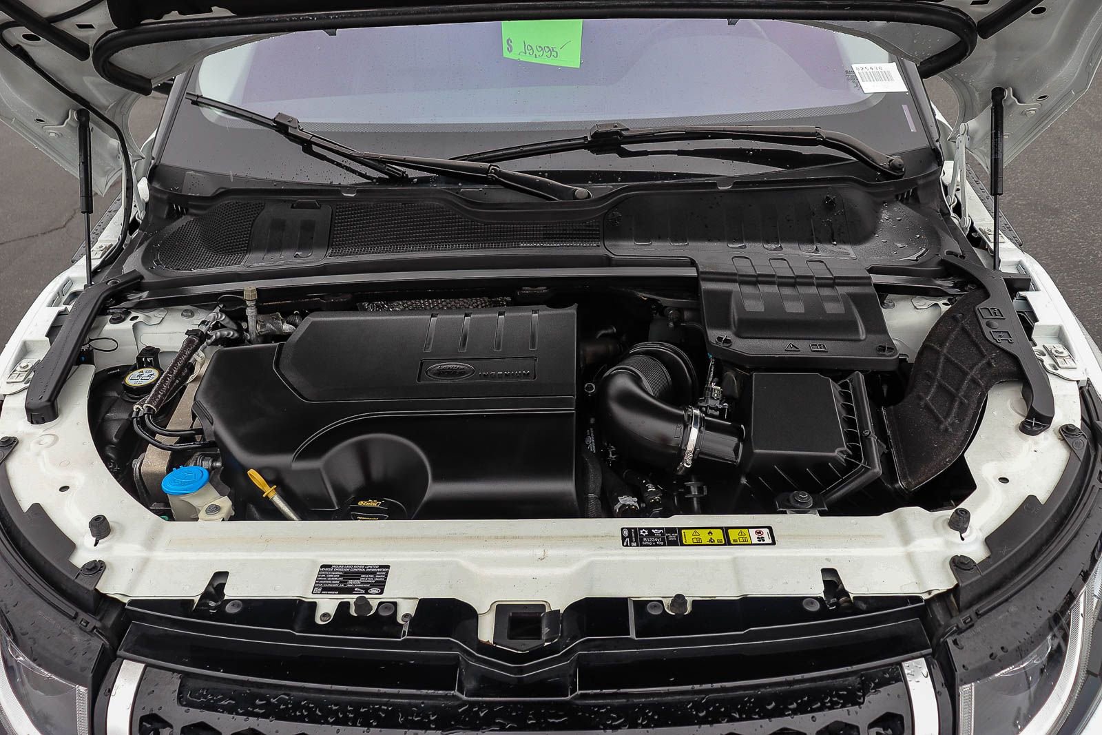 Used 2019 Land Rover Range Rover Evoque SE AWD/4WD image 29