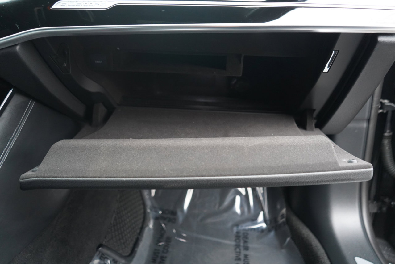 Used 2022 Audi S8 w/ S8 Comfort Plus Package image 65