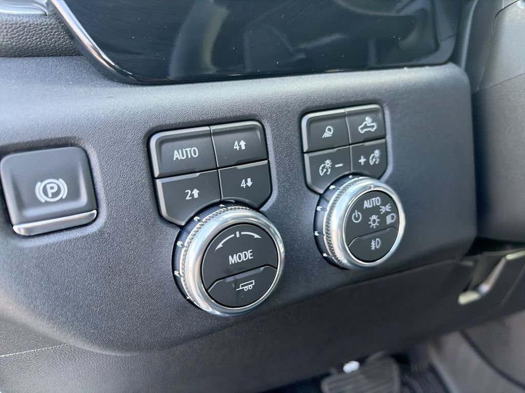 New 2026 GMC Sierra 1500 Elevation w/ Elevation Premium Package AWD/4WD image 26