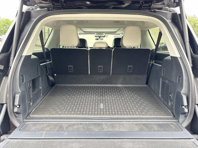 New 2026 Lincoln Navigator L Reserve AWD/4WD image 11