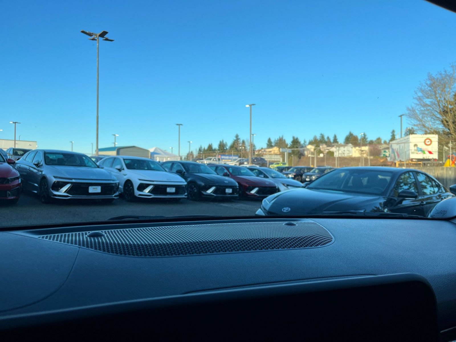 Used 2025 Kia Seltos S image 17