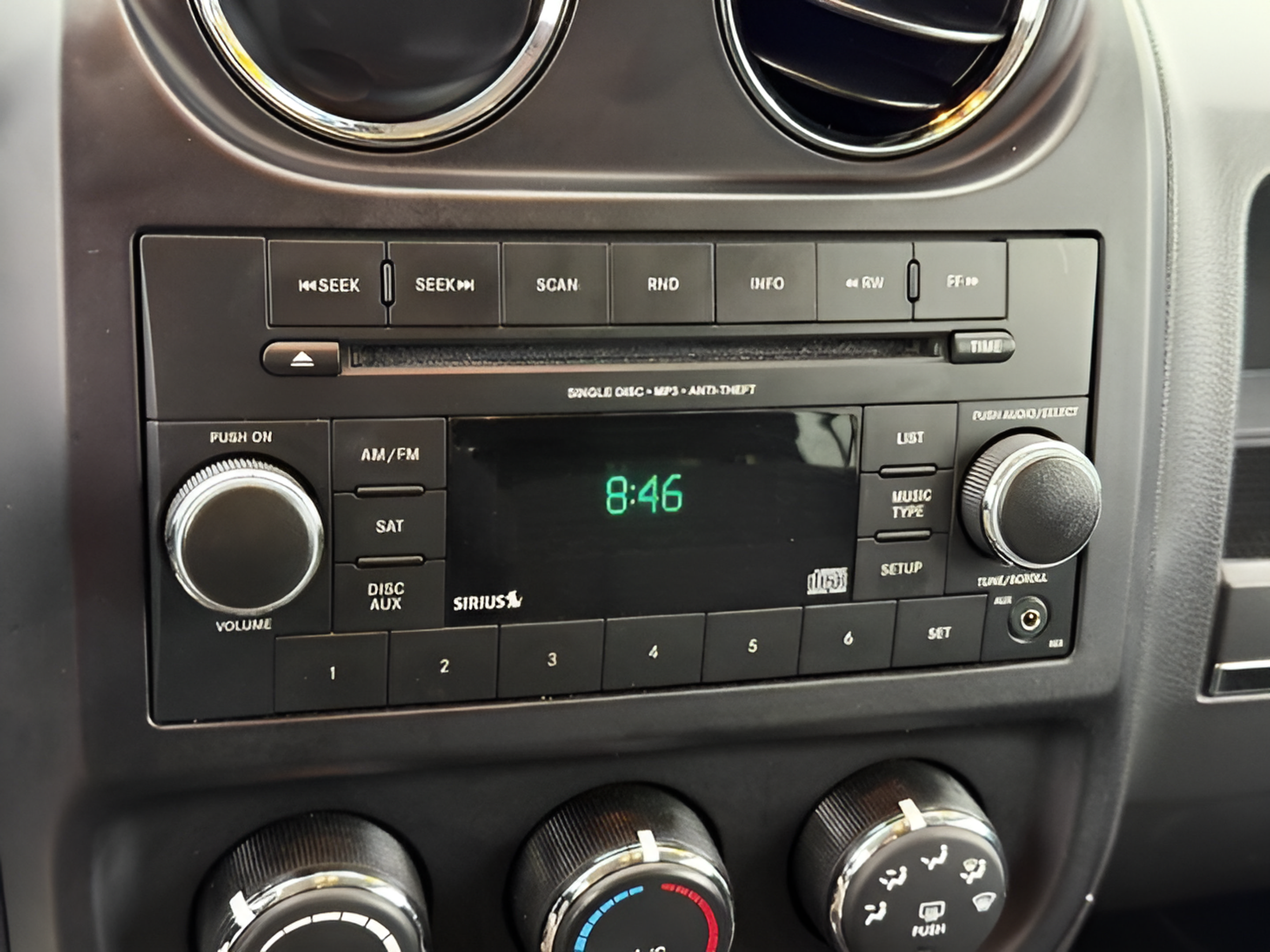 Used 2012 Jeep Compass Latitude w/ Sun/Sound Group FWD image 22