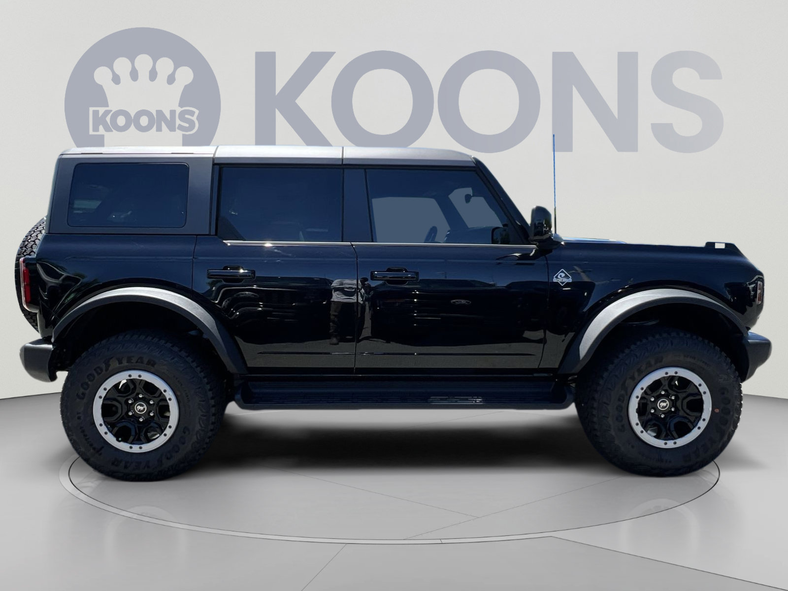 New 2025 Ford Bronco Outer Banks w/ Sasquatch Package AWD/4WD image 12