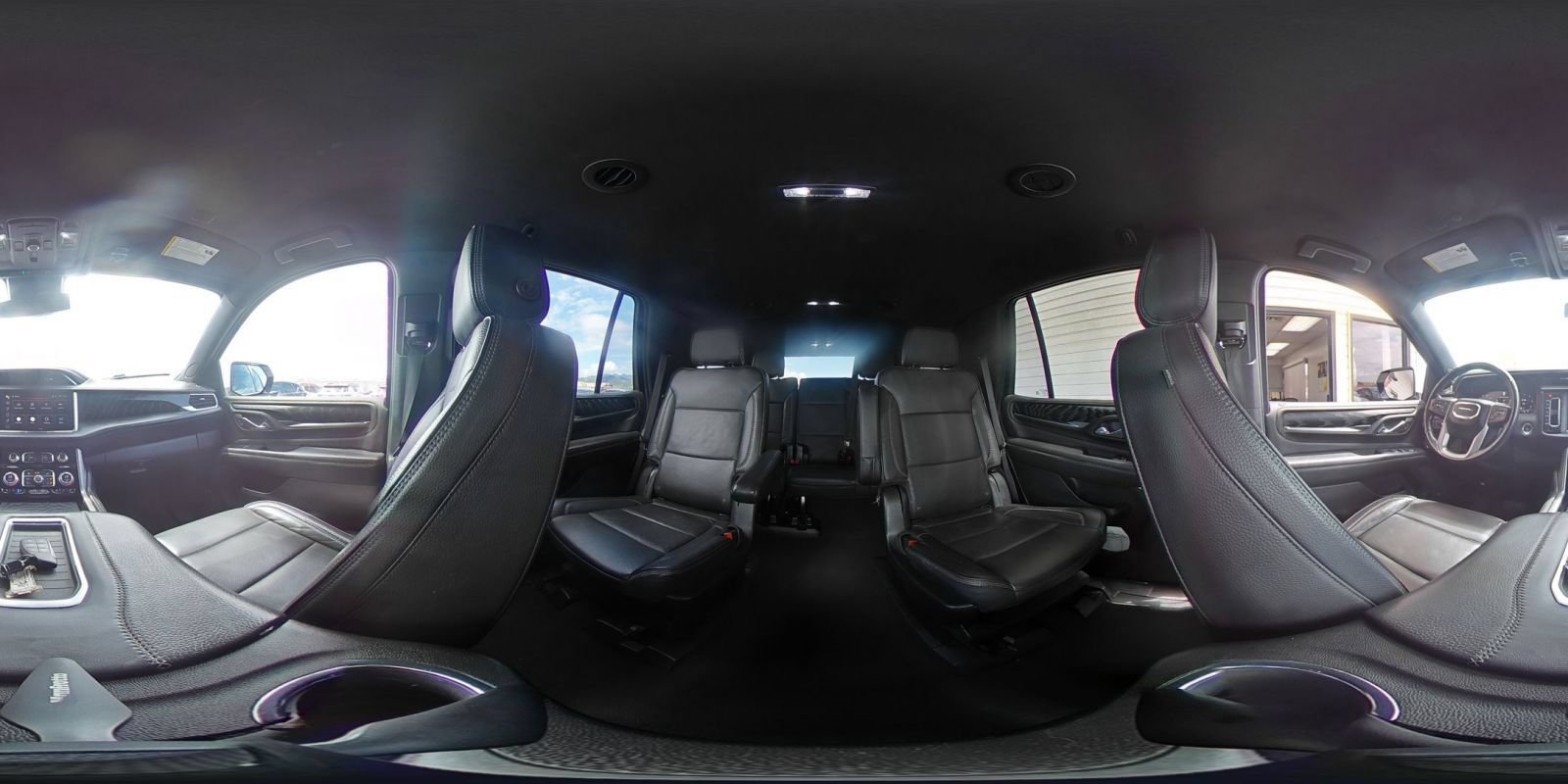 Used 2023 GMC Yukon Denali AWD/4WD image 43
