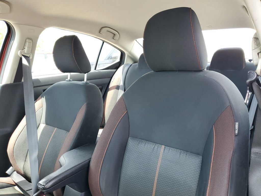 Used 2022 Nissan Versa SR w/ Convenience Package FWD image 10