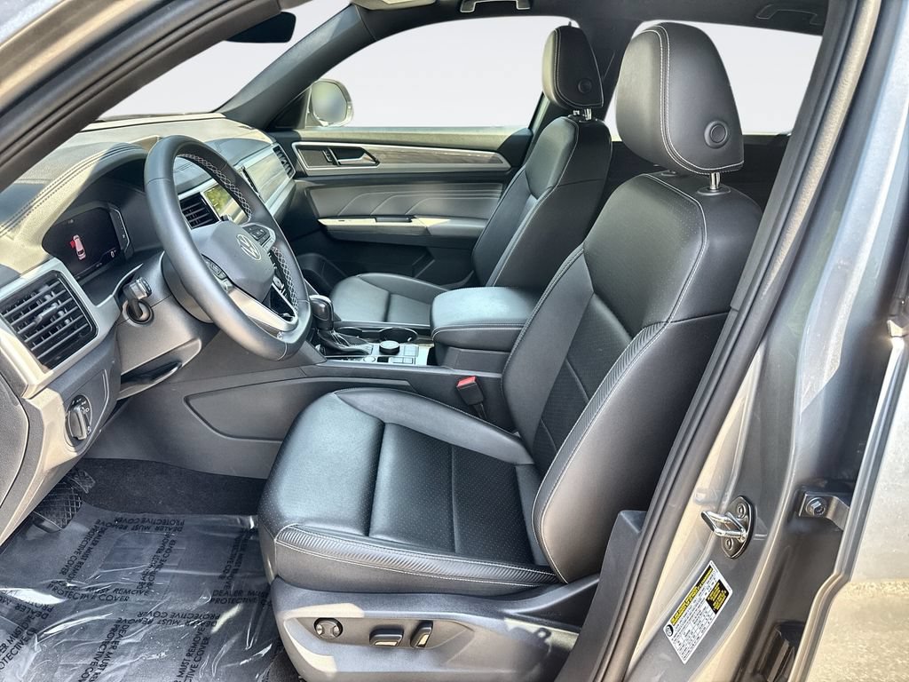 Used 2023 Volkswagen Atlas Cross Sport SE AWD/4WD image 13