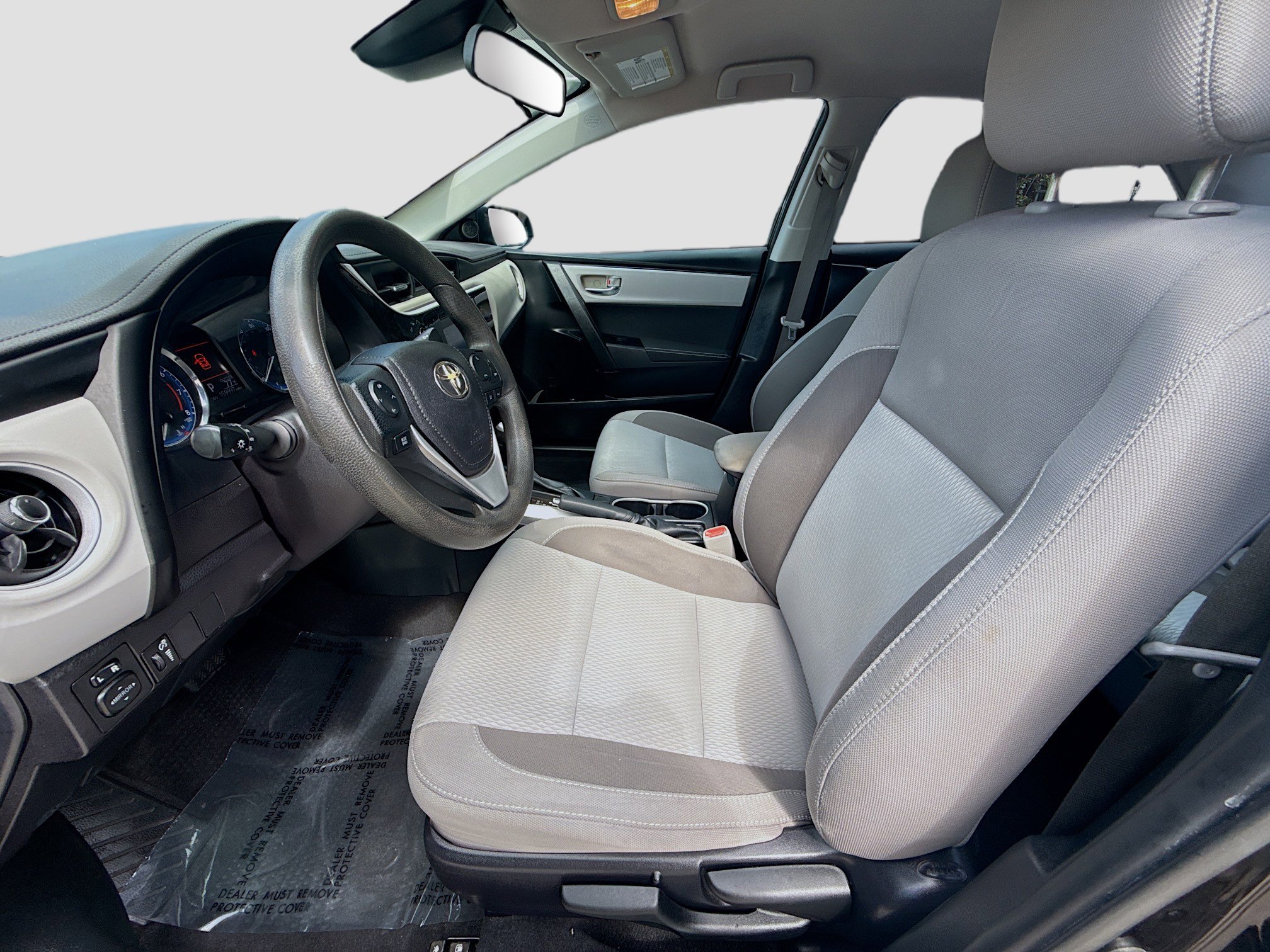 Used 2018 Toyota Corolla LE FWD image 18