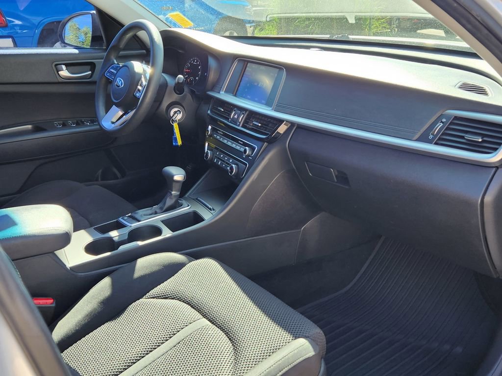 Used 2020 Kia Optima LX image 16