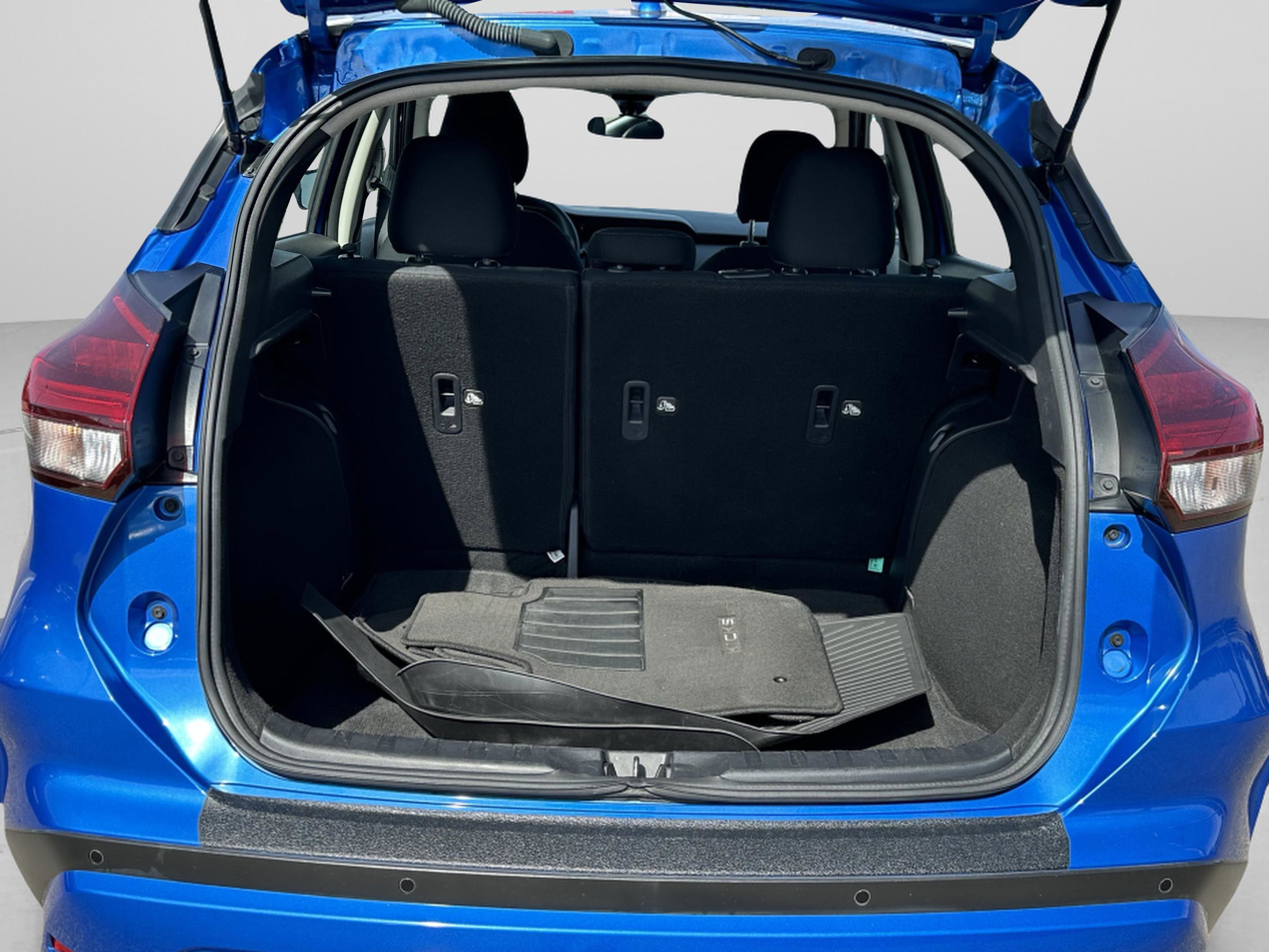 Certified 2024 Nissan Kicks SV image 11