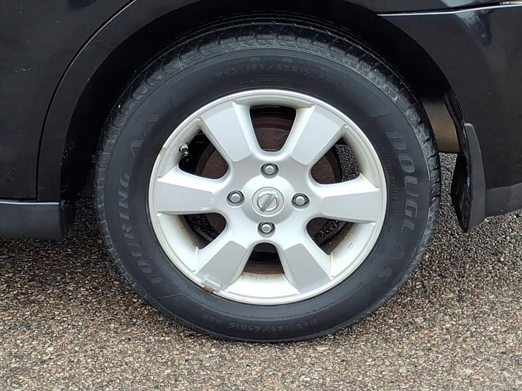 Used 2007 Nissan Versa SL w/ Convenience Pkg image 8