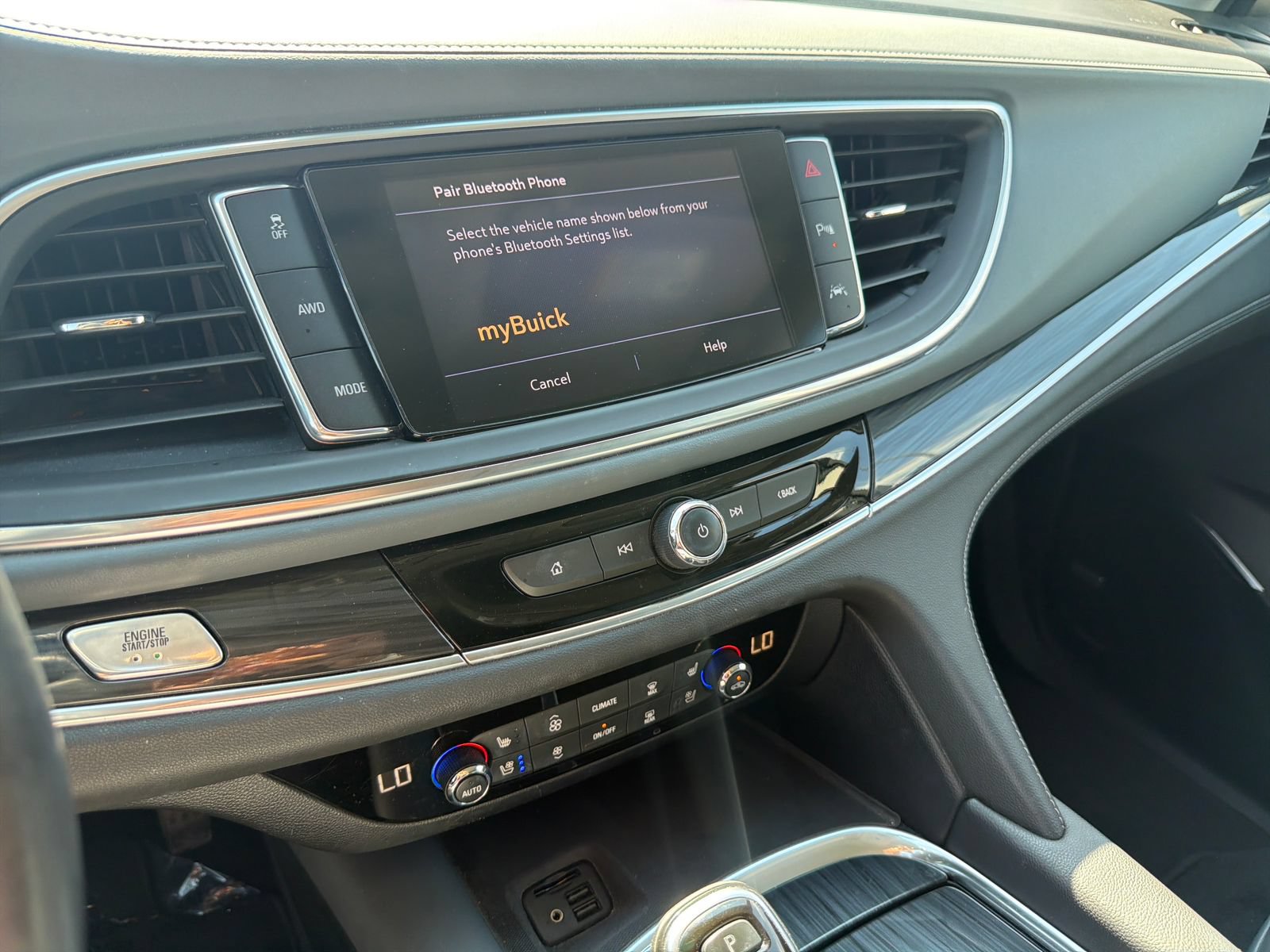 Used 2020 Buick Enclave Premium w/ Trailering Package, 5000 lbs. AWD/4WD image 23