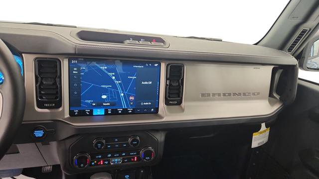 New 2025 Ford Bronco Outer Banks image 18