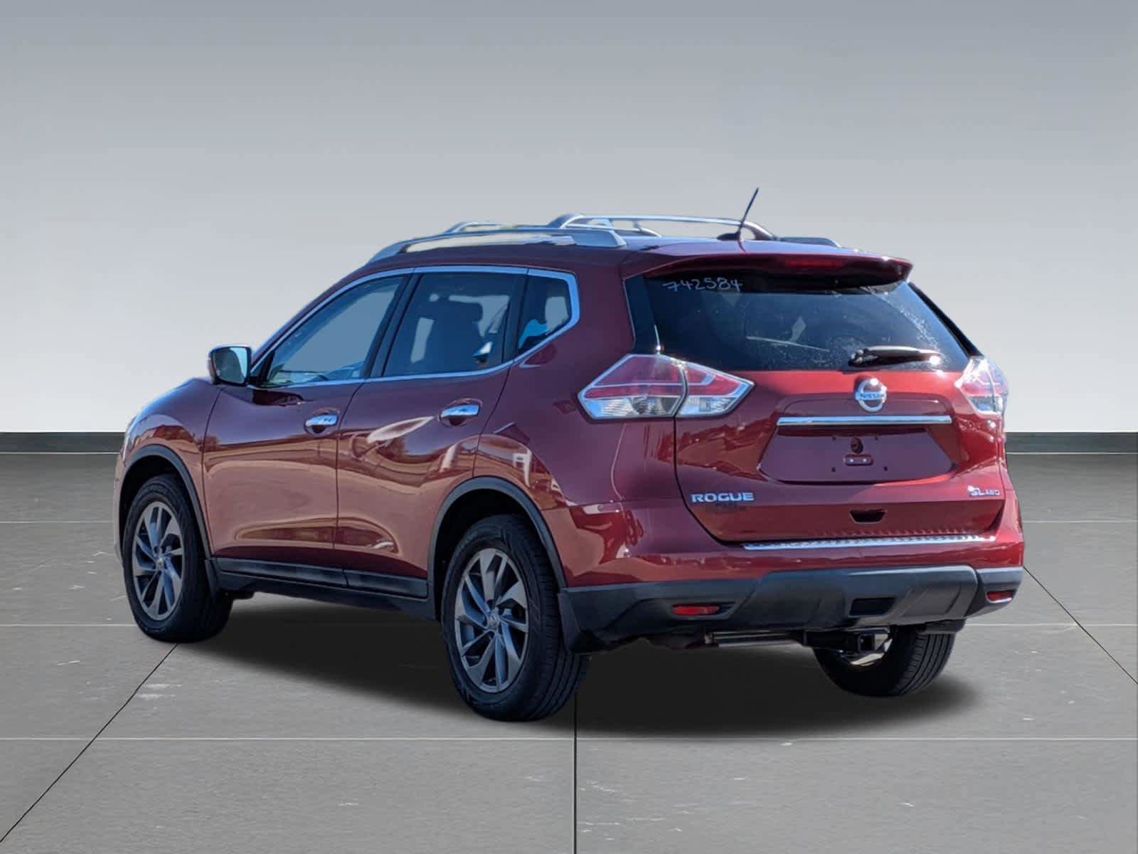 Used 2016 Nissan Rogue SL w/ SL Premium Package AWD/4WD image 3