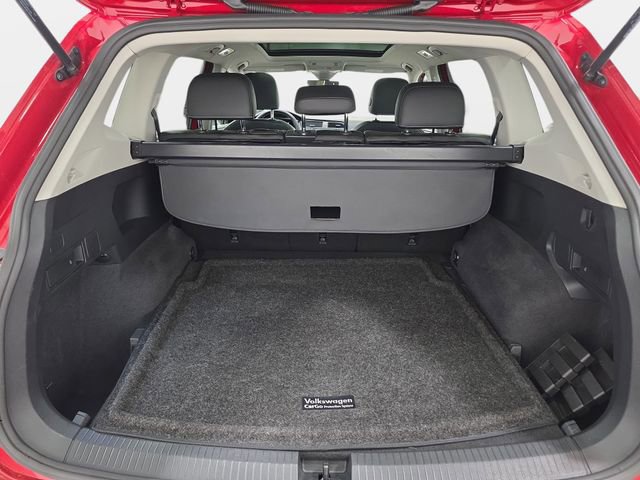 Used 2023 Volkswagen Tiguan SE w/ Panoramic Sunroof Package AWD/4WD image 33
