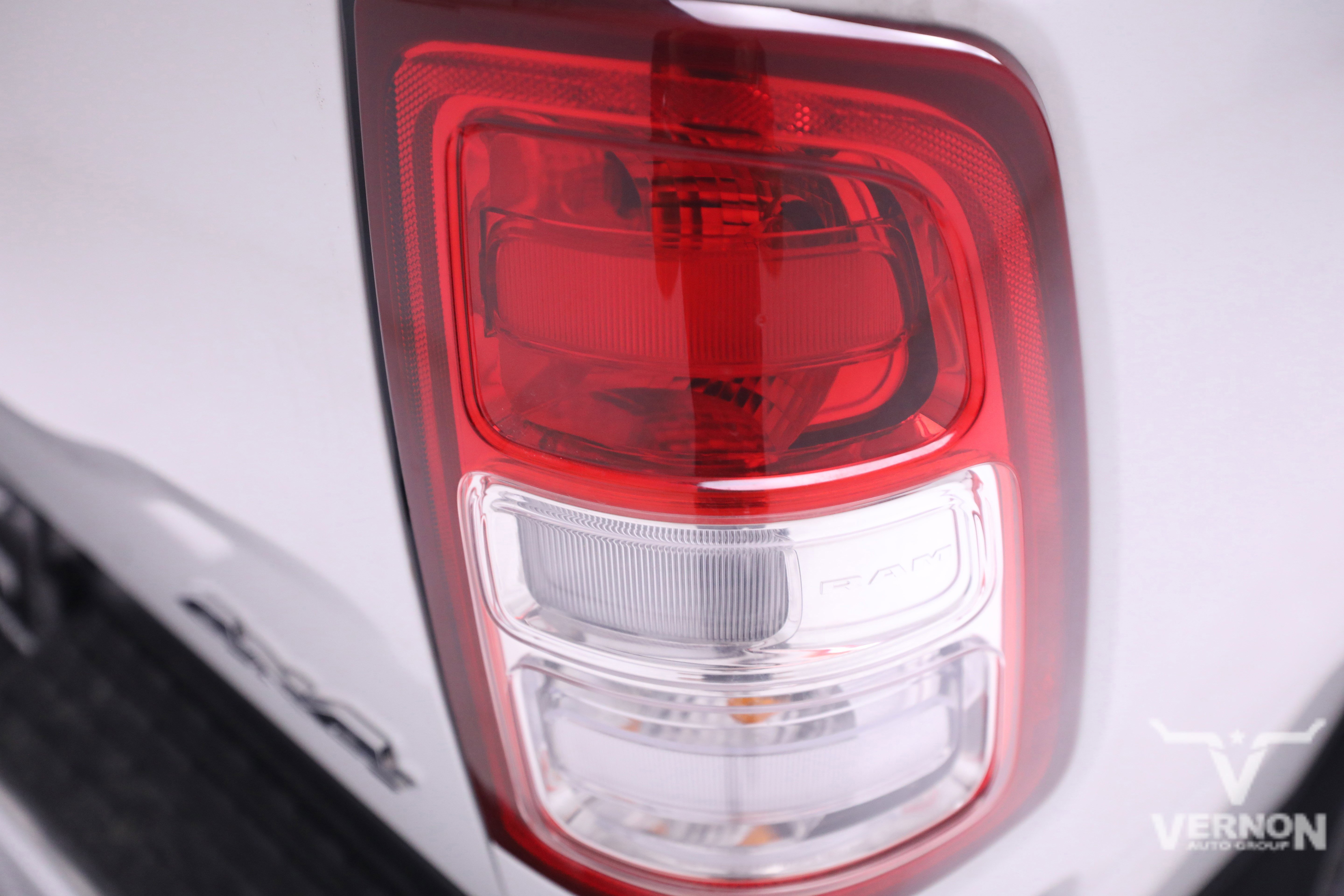 Used 2024 RAM 2500 Tradesman w/ Chrome Appearance Group image 40