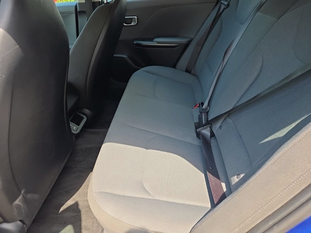 Used 2025 Kia K4 FWD image 32