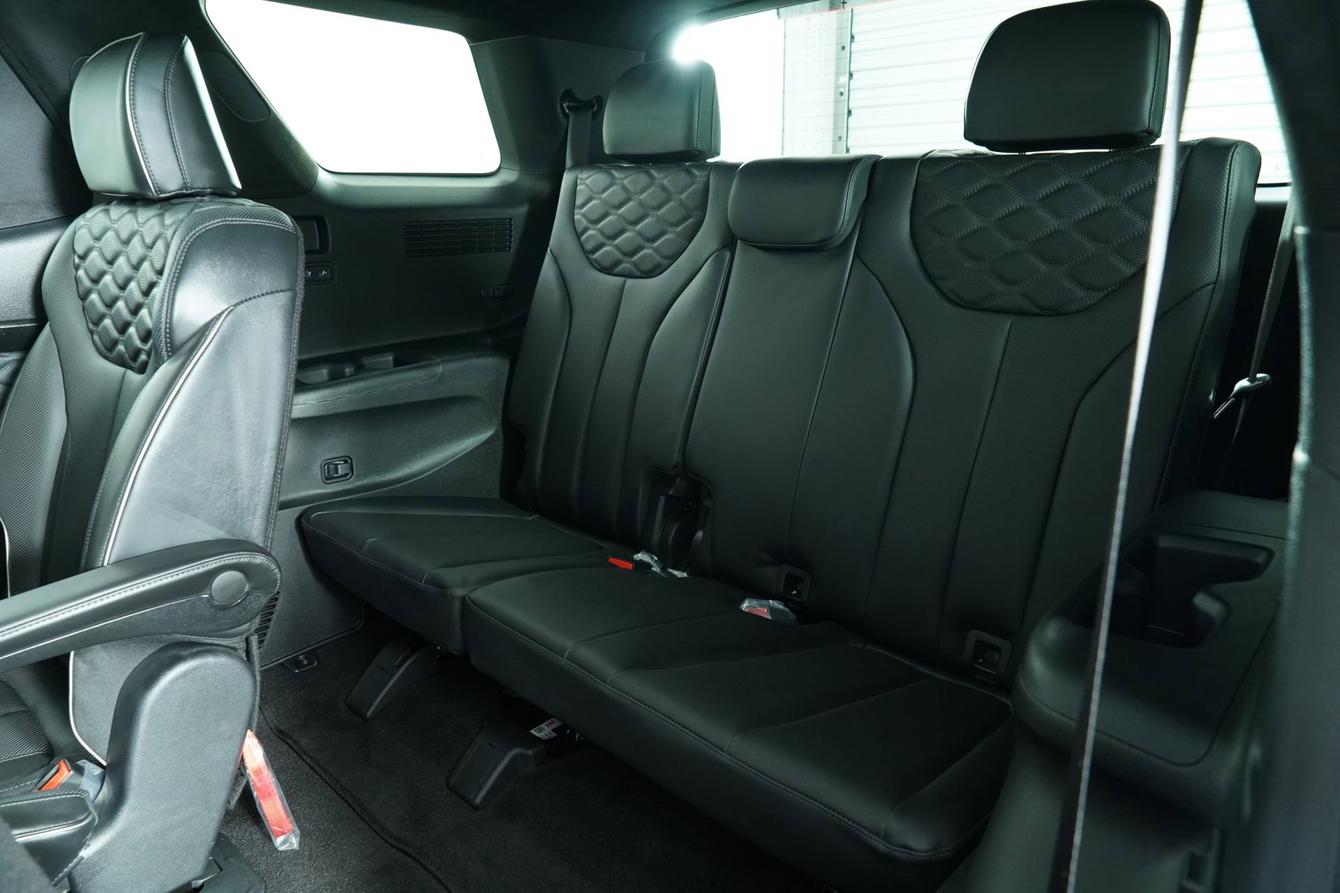 Used 2022 Hyundai Palisade Calligraphy image 30