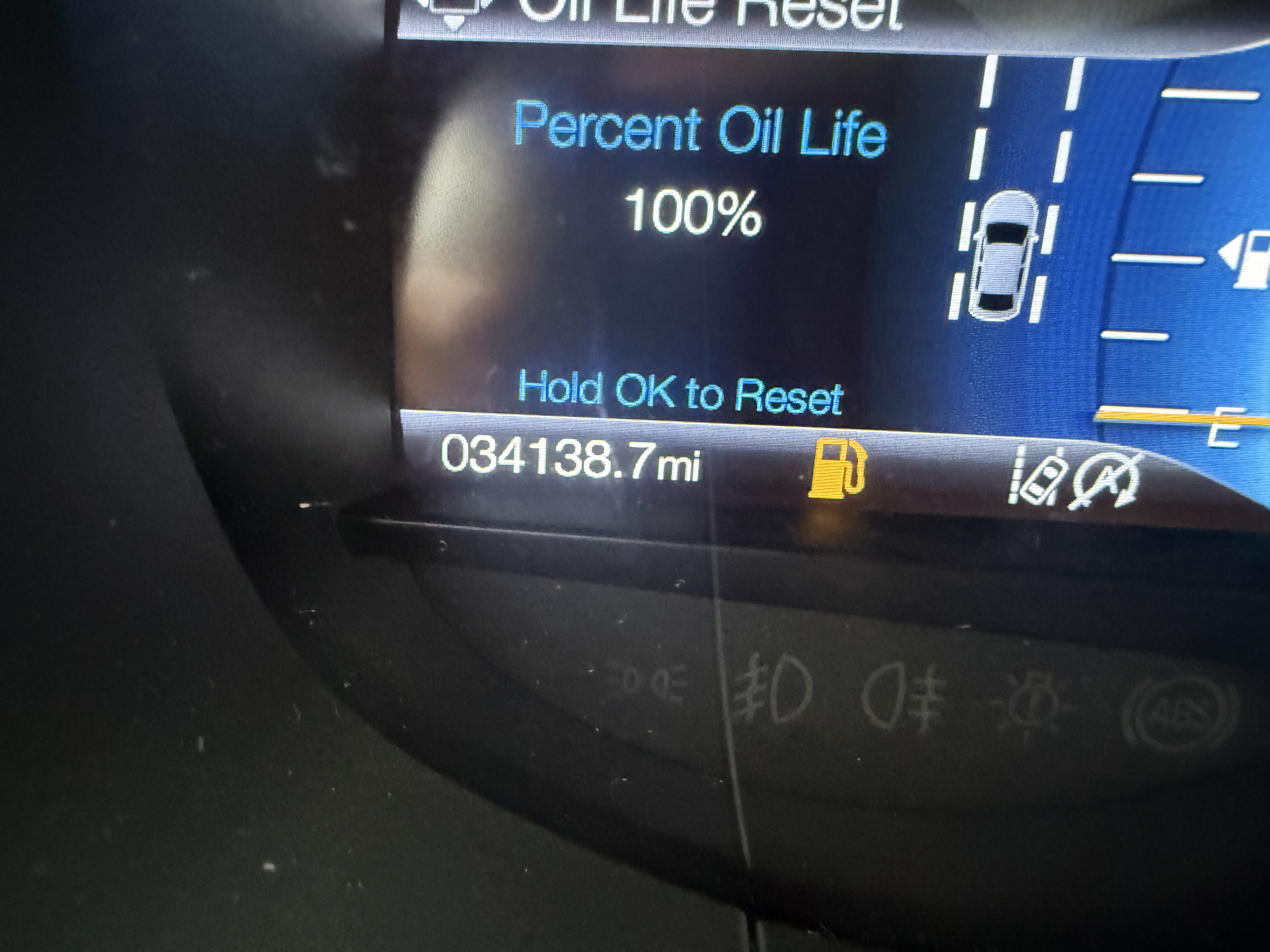 Used 2020 Ford Edge Titanium FWD image 9