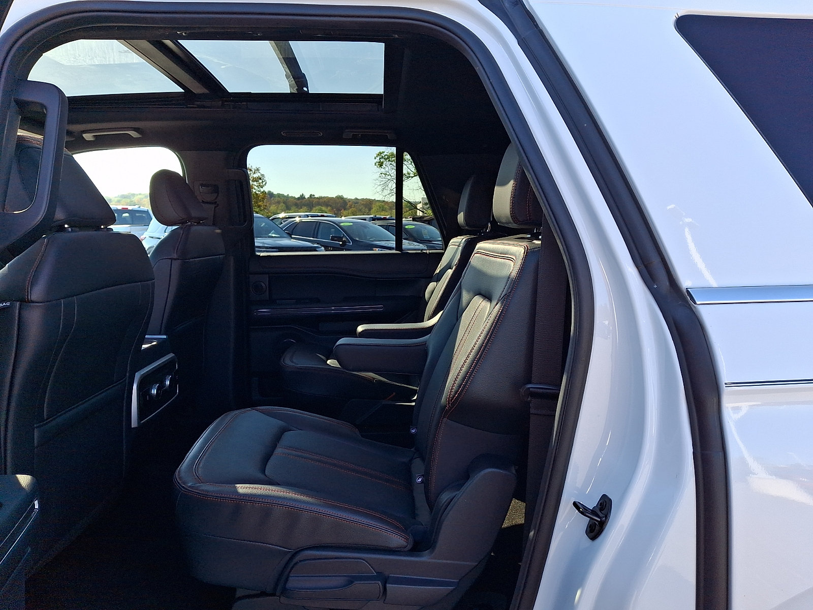 Used 2023 Ford Expedition Max Limited AWD/4WD image 11