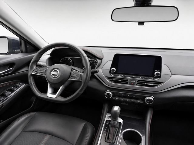 Used 2023 Nissan Altima 2.5 SR FWD image 22