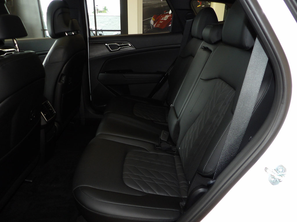 Used 2023 Kia Sportage X-Pro AWD/4WD image 23