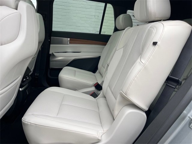 New 2026 Cadillac Vistiq Luxury image 6