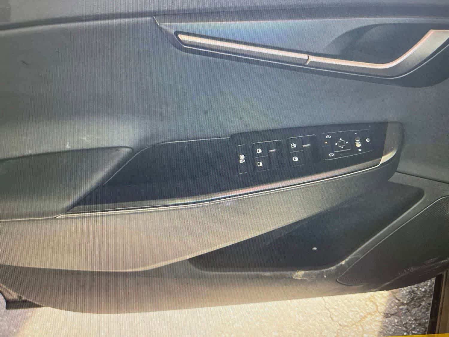 Used 2025 Kia EV6 Light w/ Light LR Technology Package RWD image 8
