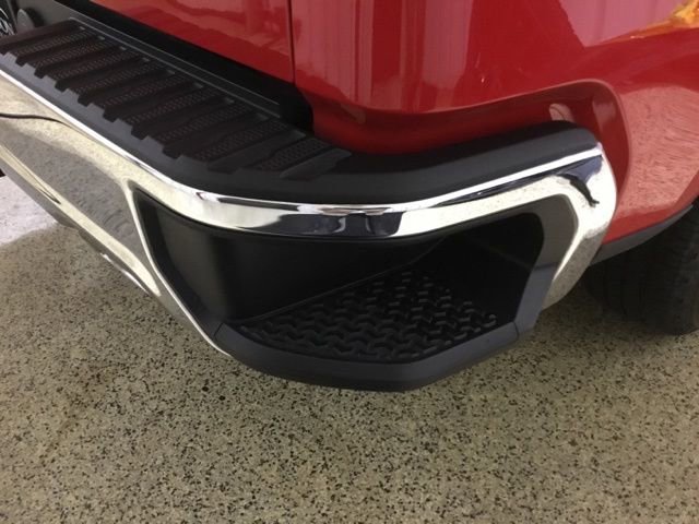 Used 2022 Chevrolet Silverado 1500 LT w/ Z71 Off-Road Package image 24