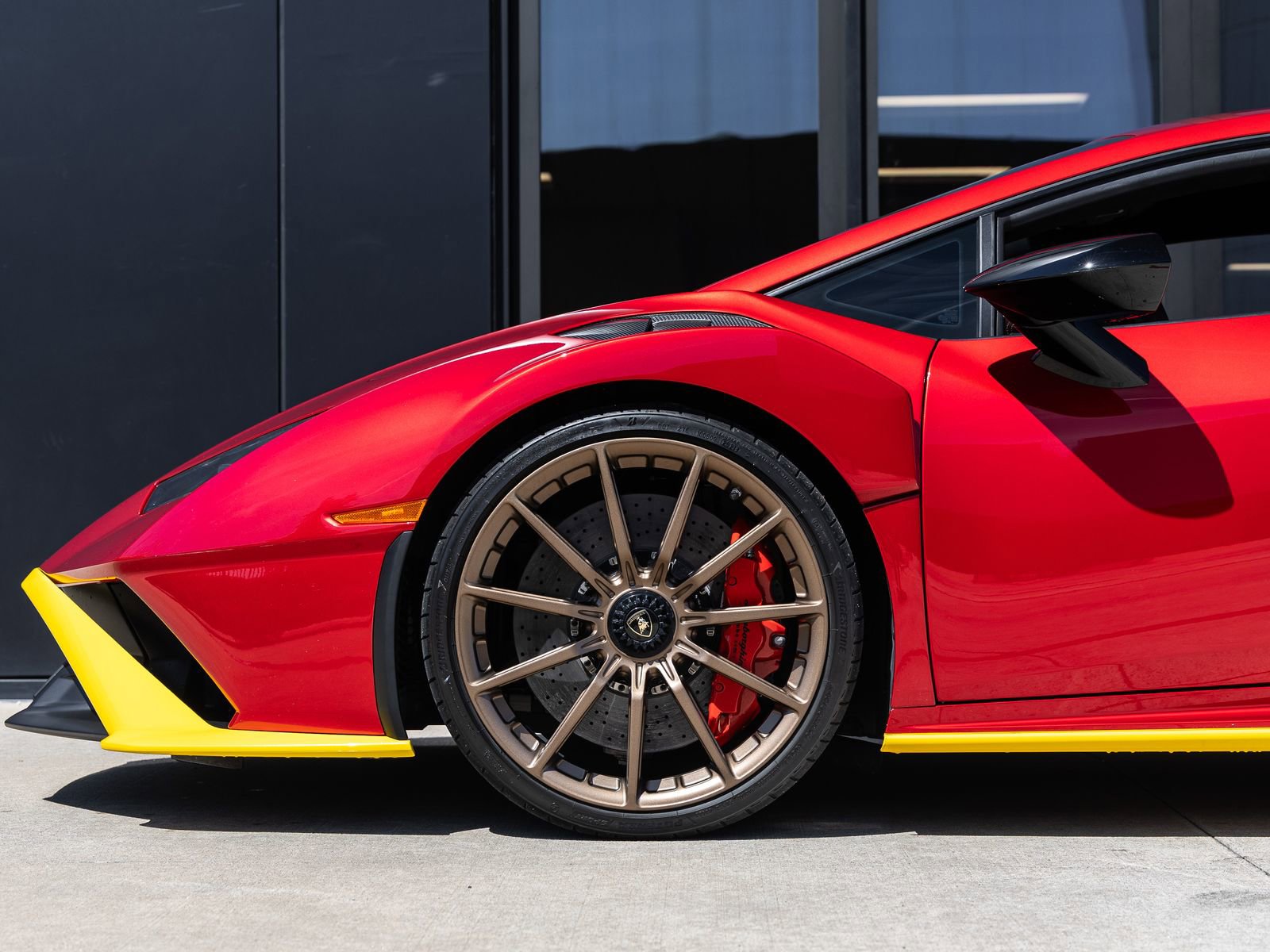 Used 2022 Lamborghini Huracan STO image 11