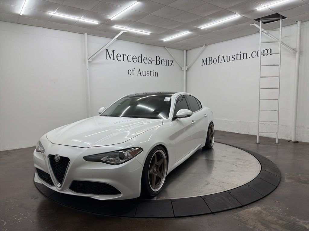 Used 2019 Alfa Romeo Giulia Ti w/ Quick Order Package 22Z Lusso image 3