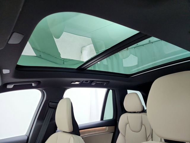 New 2026 Volvo XC90 B5 Plus w/ Protection Package AWD/4WD image 22