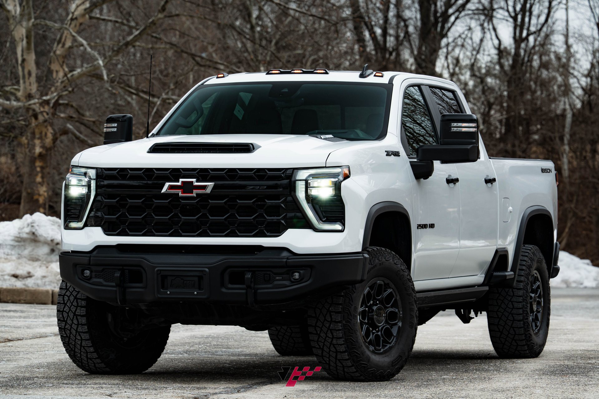 Used 2024 Chevrolet Silverado 2500 ZR2 w/ ZR2 Bison Edition image 1