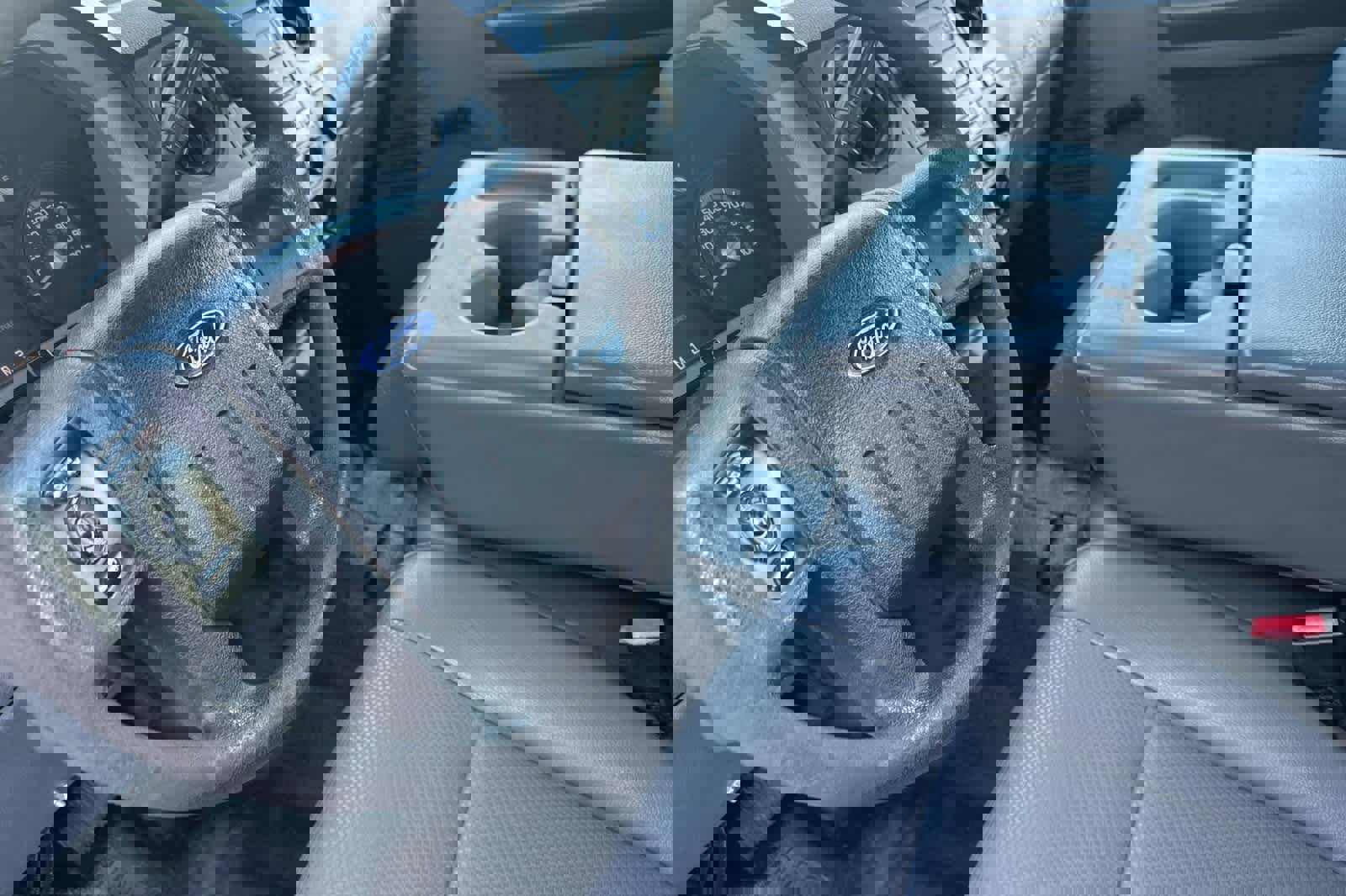 Used 2013 Ford F550 4x4 SuperCab Super Duty w/ Payload Upgrade Pkg image 14