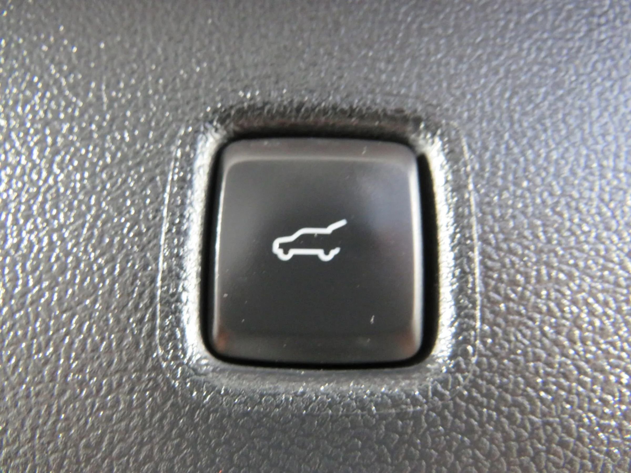 Used 2024 Ford Escape ST-Line image 25