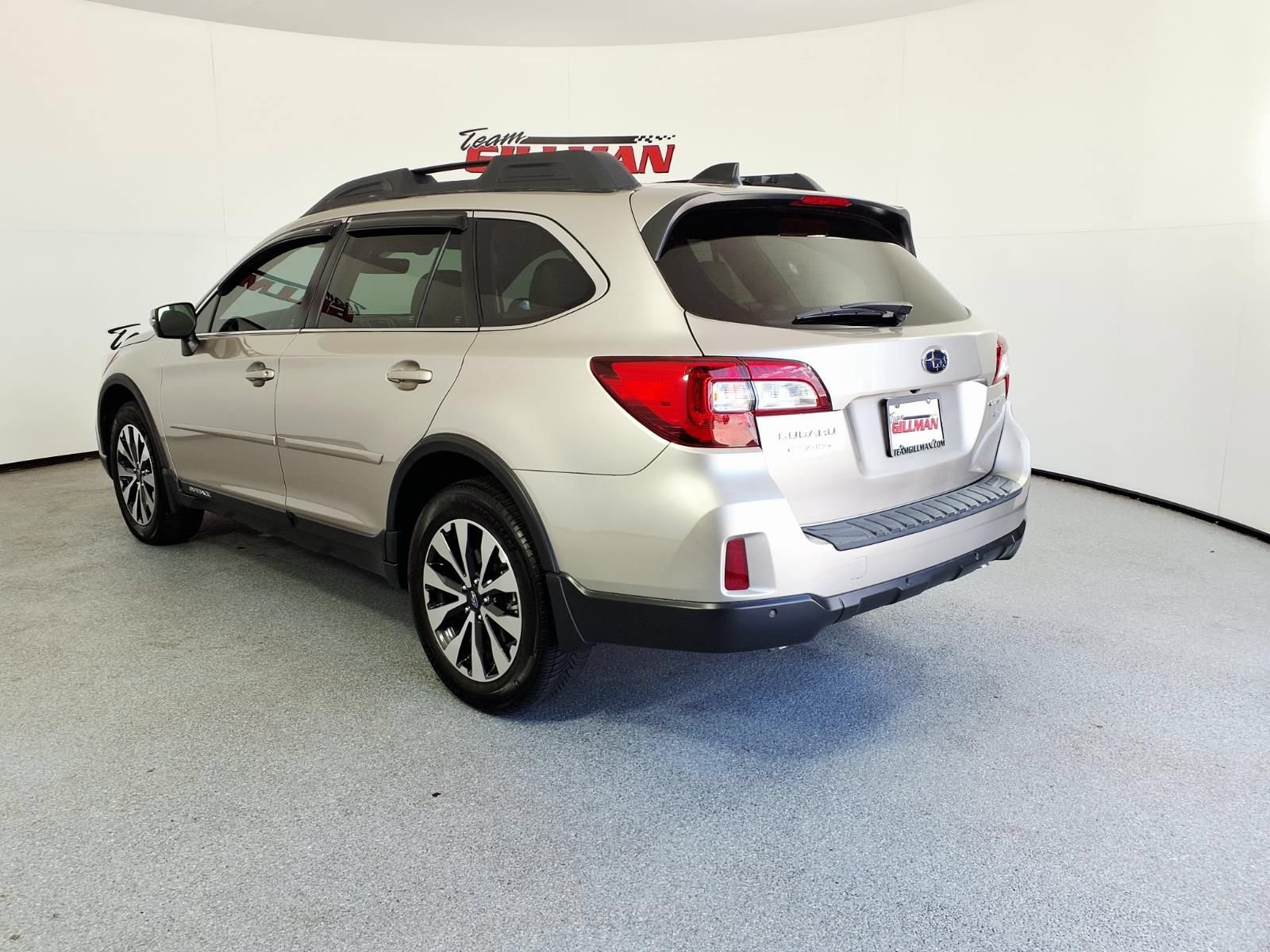 Used 2017 Subaru Outback 3.6R Limited AWD/4WD image 4