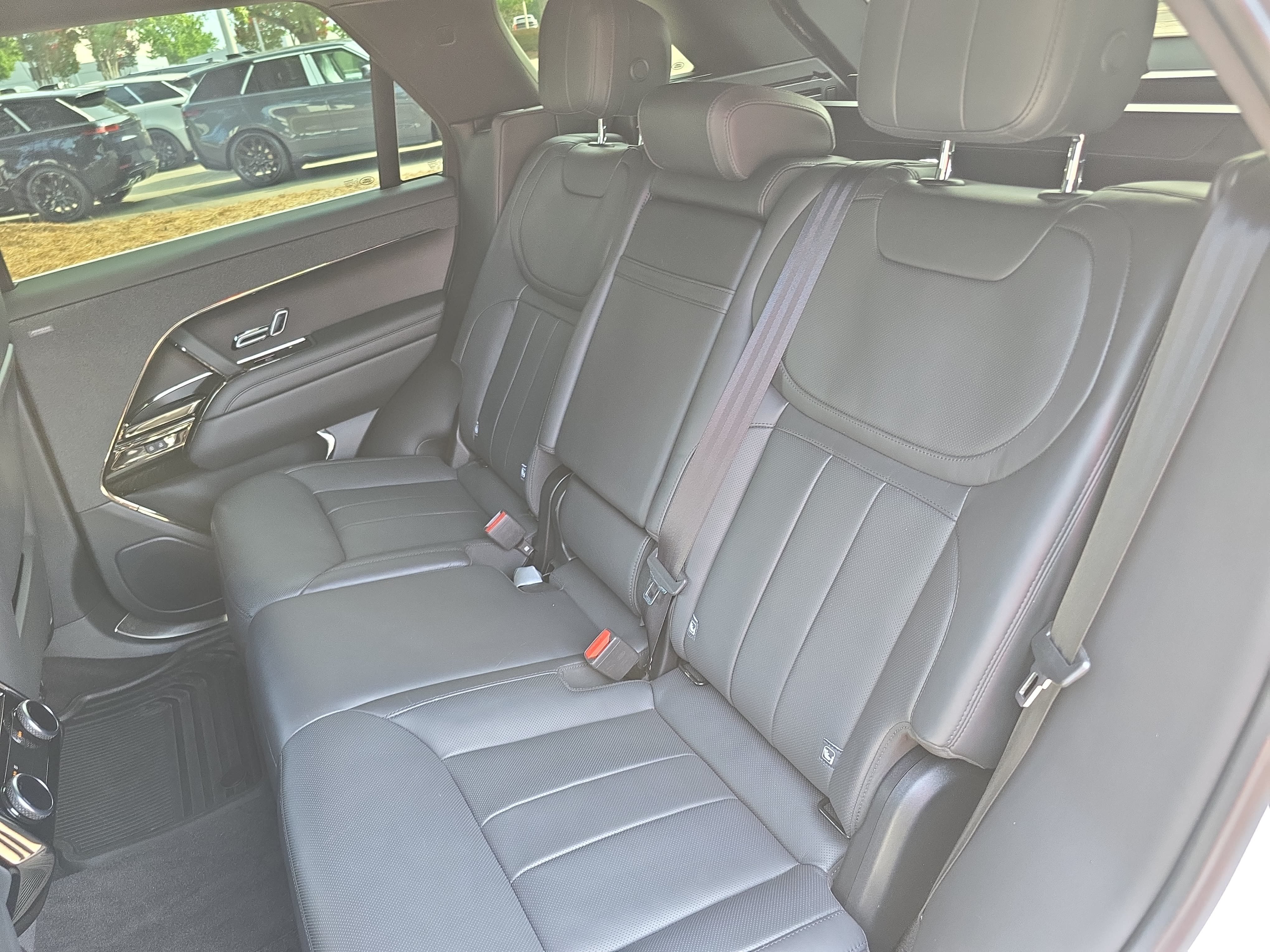 Certified 2024 Land Rover Range Rover Sport SE AWD/4WD image 14