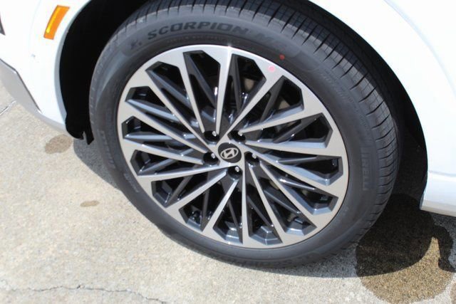 Used 2026 Hyundai Palisade Calligraphy image 4