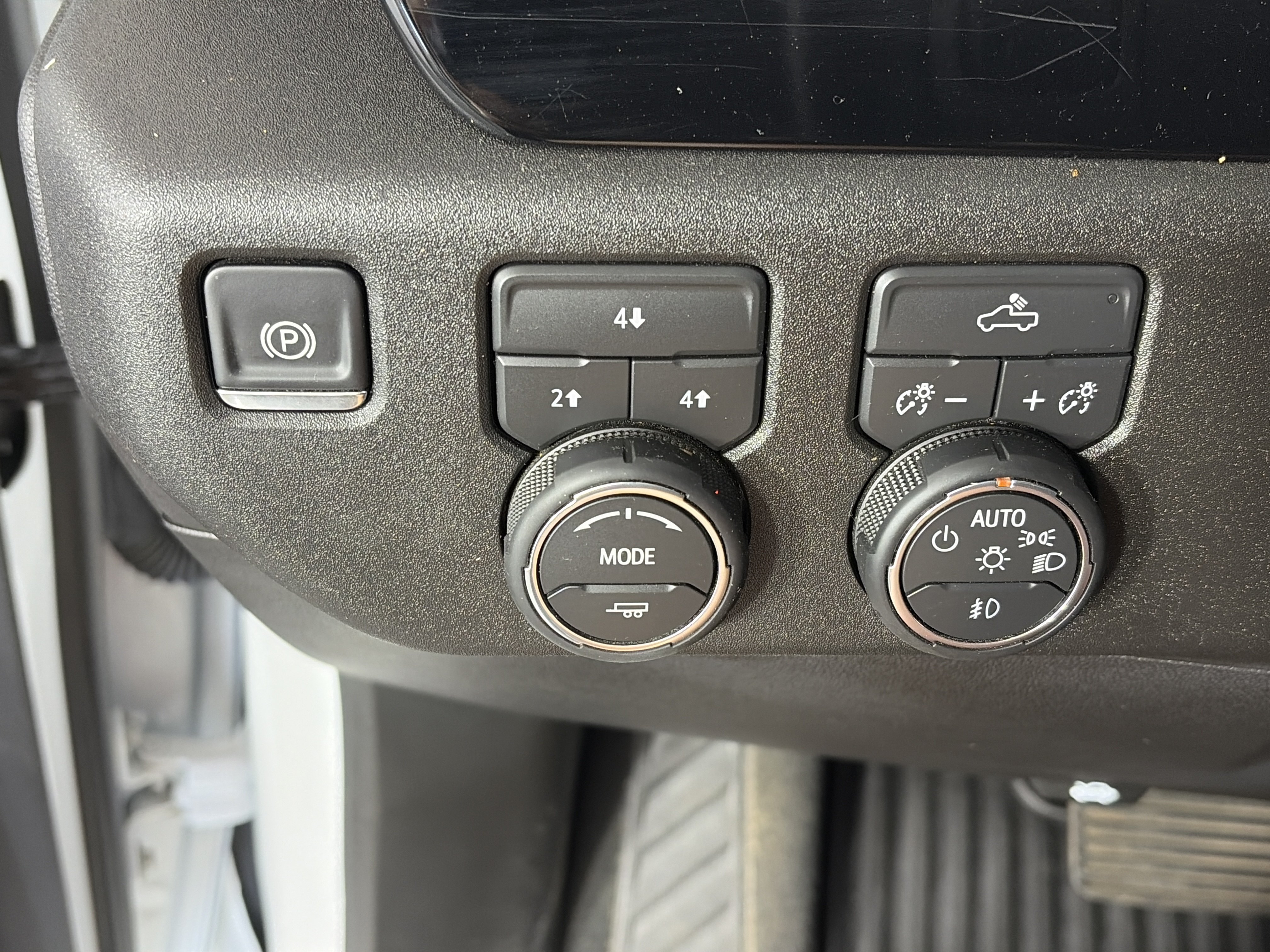 Used 2025 Chevrolet Silverado 2500 LT w/ Convenience Package AWD/4WD image 29