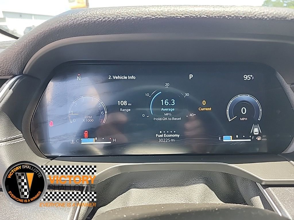 Certified 2023 Jeep Grand Cherokee Laredo image 24