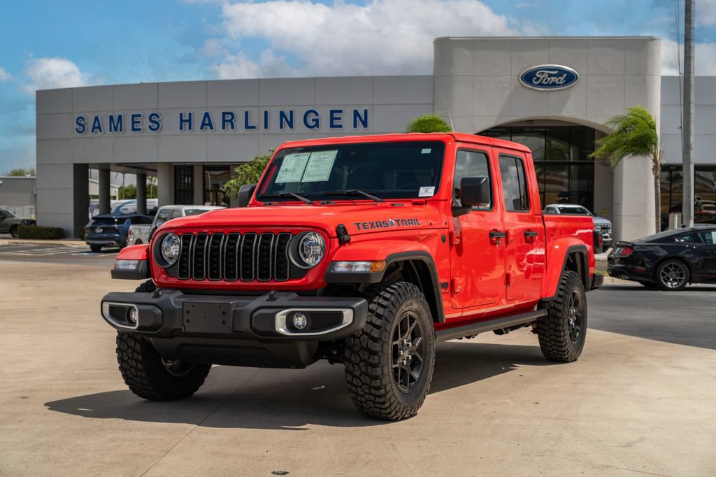 Used 2025 Jeep Gladiator Sport AWD/4WD image 1