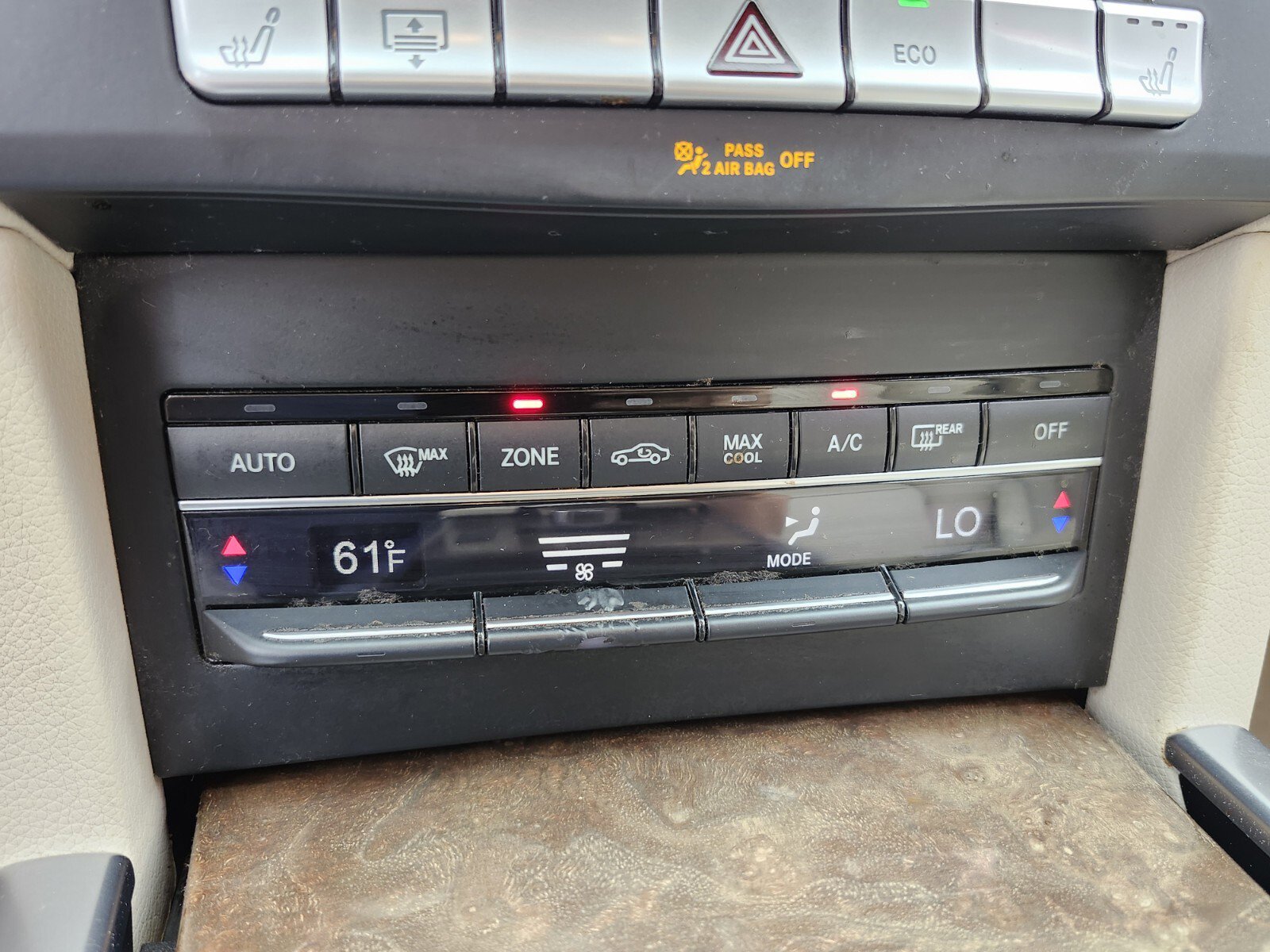 Used 2015 Mercedes-Benz E 350 Sedan image 25