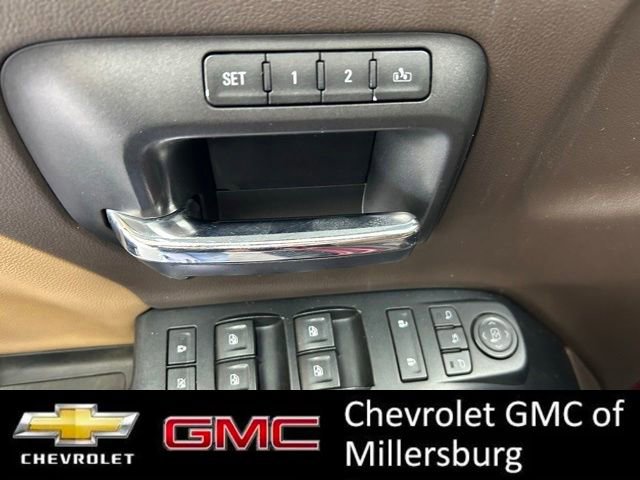 Used 2017 GMC Sierra 2500 Denali w/ Duramax Plus Package AWD/4WD image 14