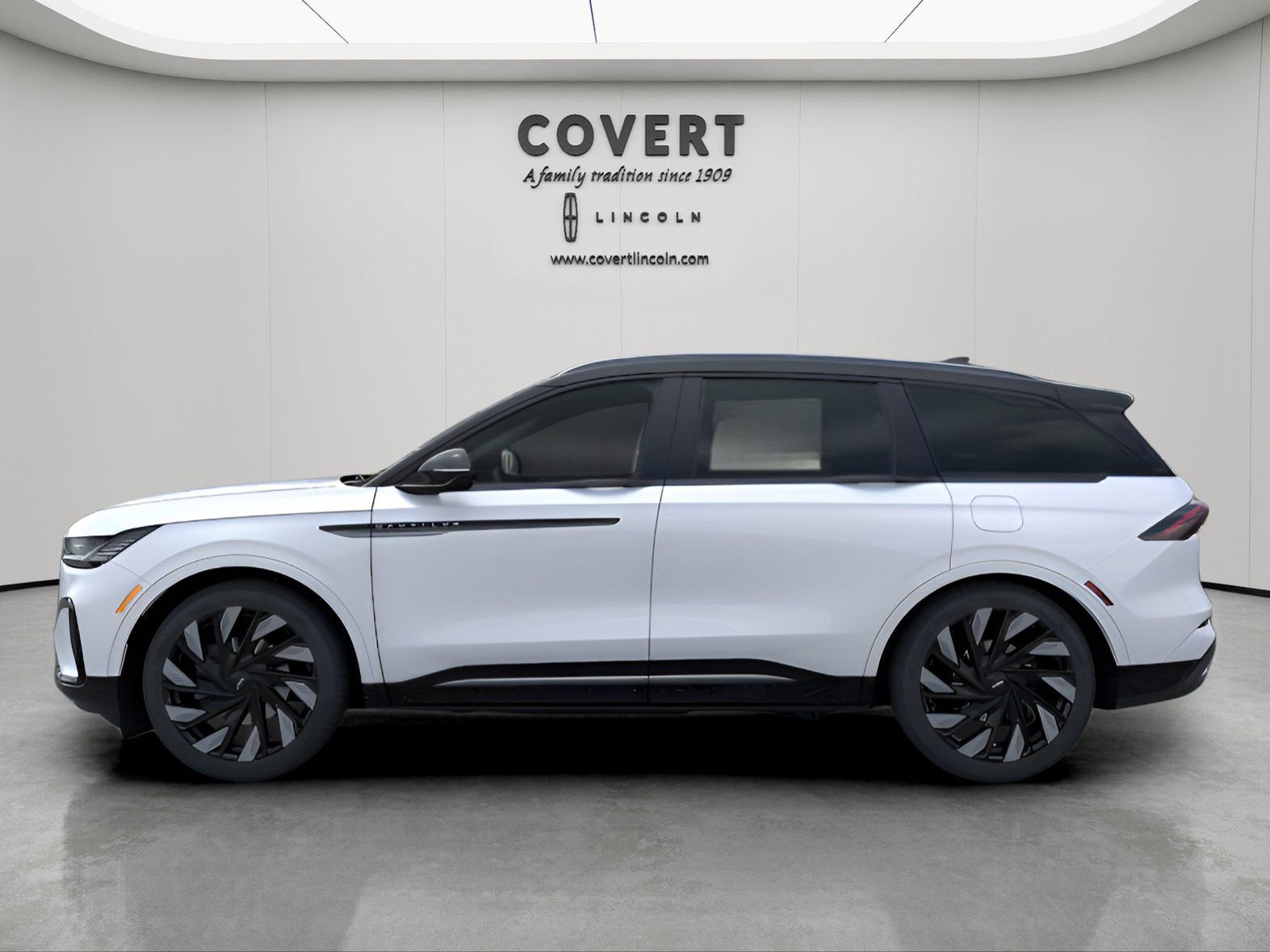 New 2026 Lincoln Nautilus Reserve w/ Jet Appearance Package image 3